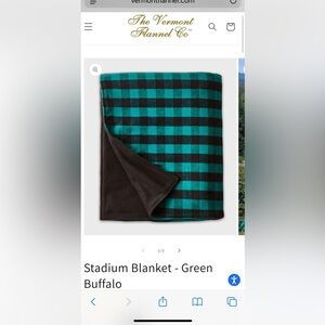 The Vermont Flannel & Co green buffalo check Stadium Blanket SOLD OUT NEW W/tags